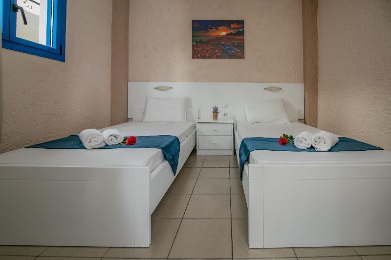 Mareva Hotel Apartments Херсониссос Экстерьер фото